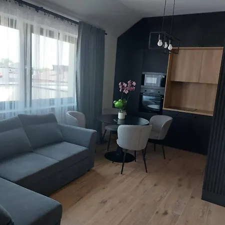 Z Duzym Tarasem, Bezplatny Parking, Awg