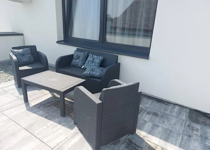 Z Dużym Tarasem, Bezpłatny Parking, Awg *